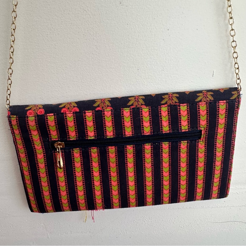 Colorful Patterned Clutch Bag - Picture 3 of 4